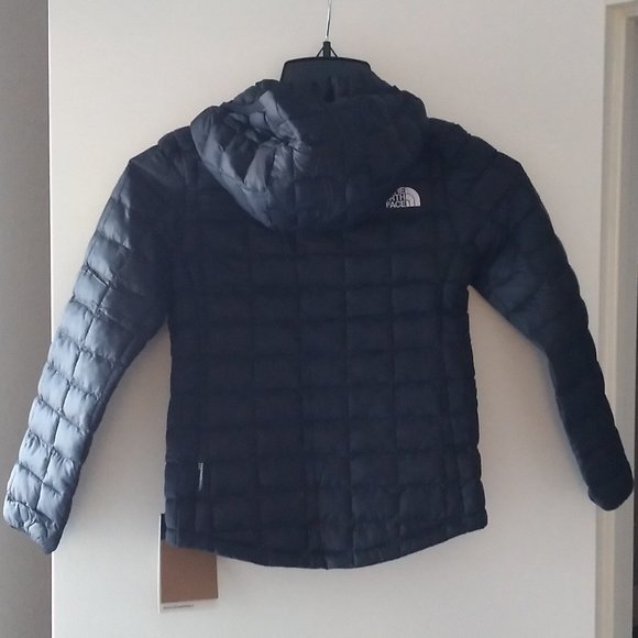 🆕 The North Face Girls' Thermoball Eco Hoodie, X-Small (6) - TNF Black, Auth. - Picture 5 of 14